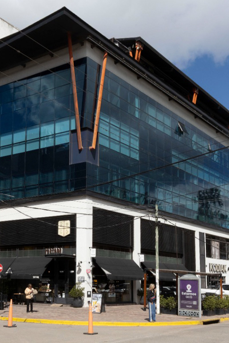Toscas Office I, edificio corporativo en Canning