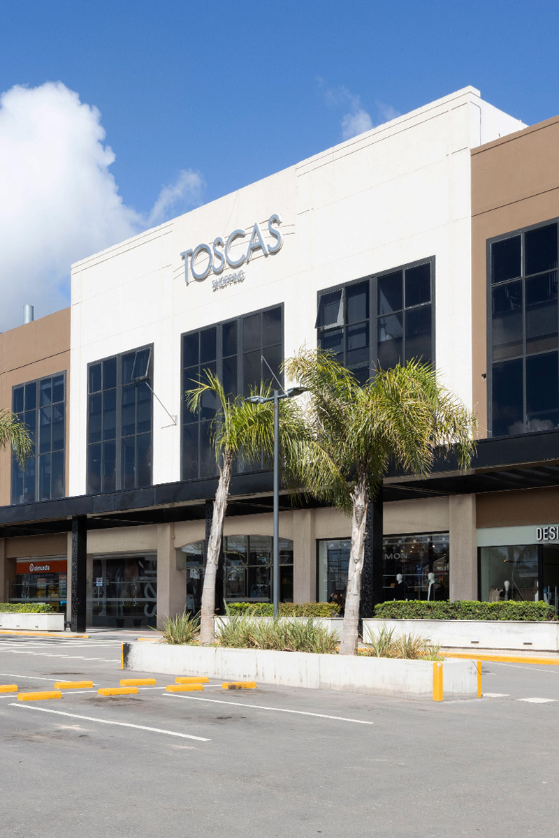 Toscas Shopping, centro comercial en Canning, Ezeiza